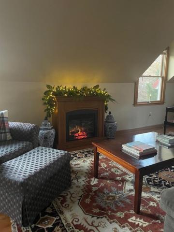 Carriage House Hideaway In Center Of Честъртаун Екстериор снимка